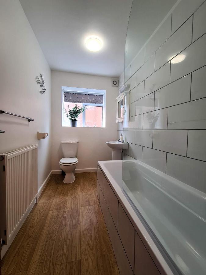 The North Bay Hideaway, Scarborough Apartman Kültér fotó