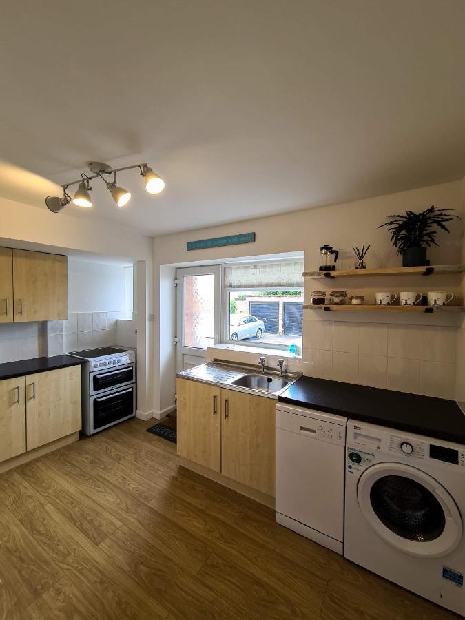 The North Bay Hideaway, Scarborough Apartman Kültér fotó