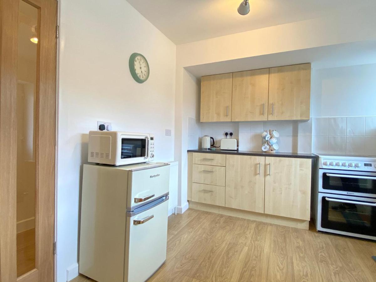The North Bay Hideaway, Scarborough Apartman Kültér fotó