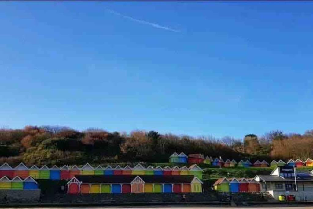 The North Bay Hideaway, Scarborough Apartman Kültér fotó